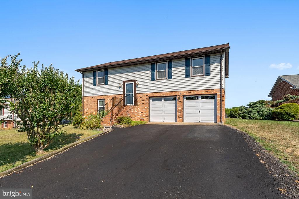 11412 WENTWORTH COURT