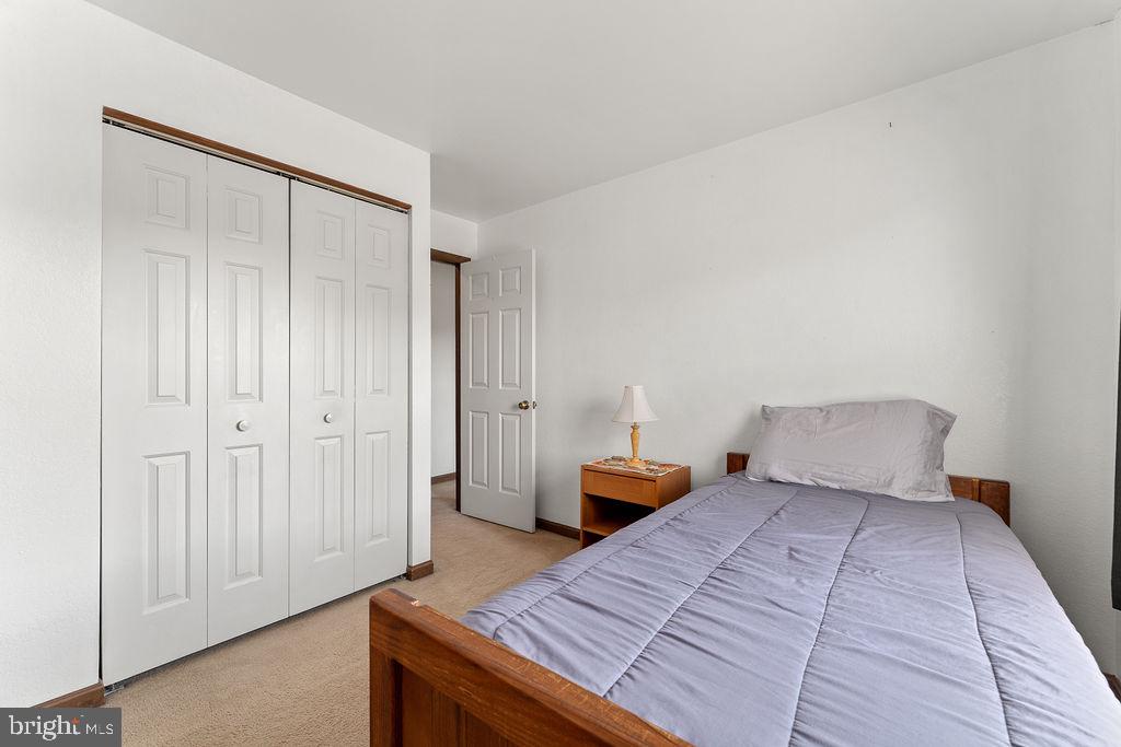 11412 WENTWORTH COURT