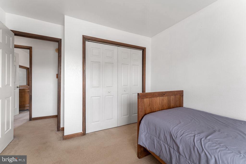 11412 WENTWORTH COURT