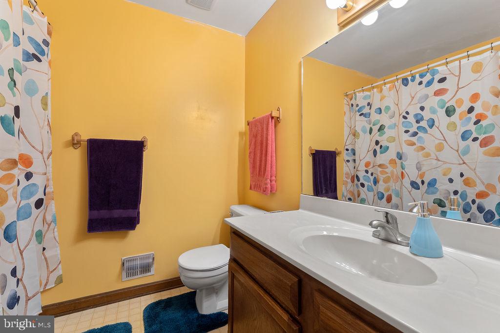 11412 WENTWORTH COURT
