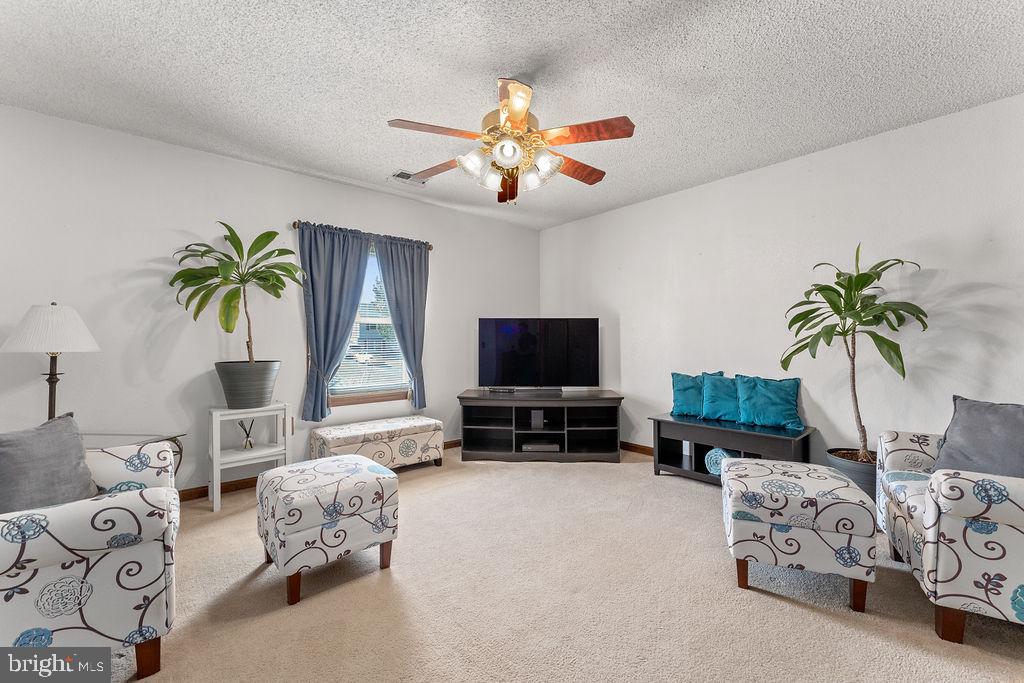 11412 WENTWORTH COURT