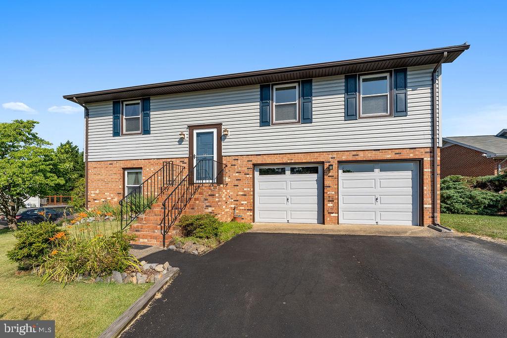 11412 WENTWORTH COURT