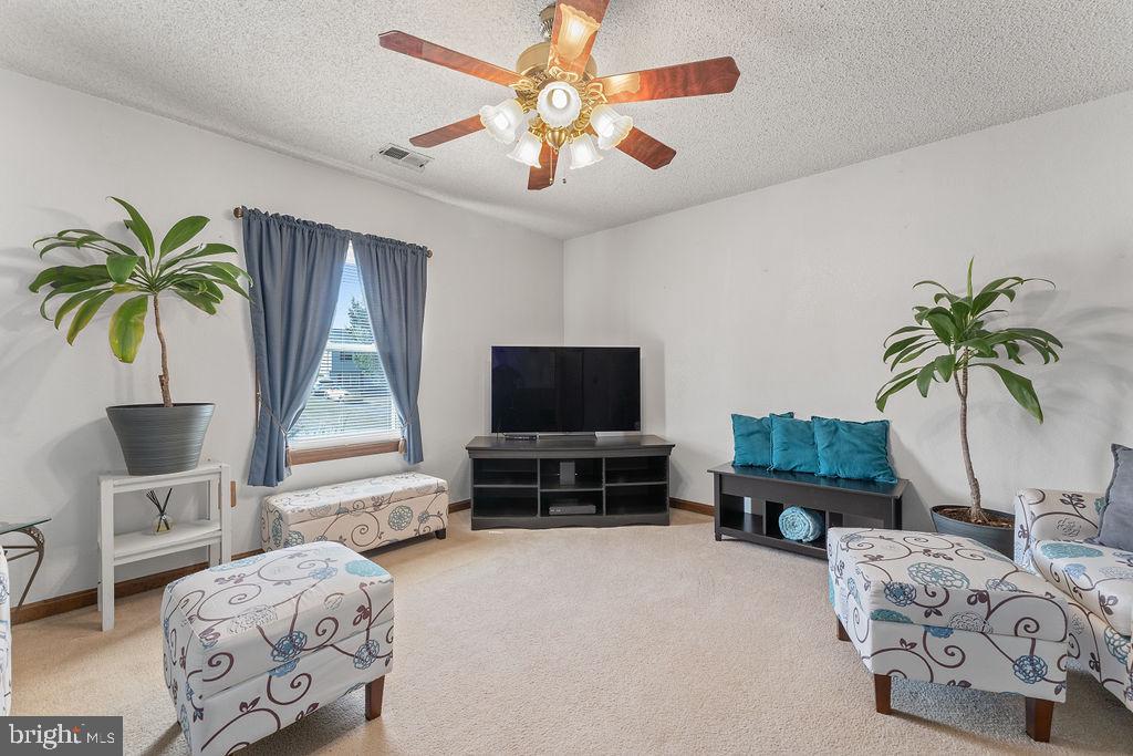 11412 WENTWORTH COURT