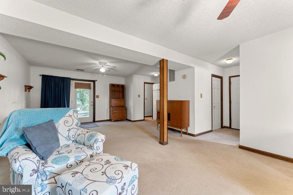 11412 WENTWORTH COURT