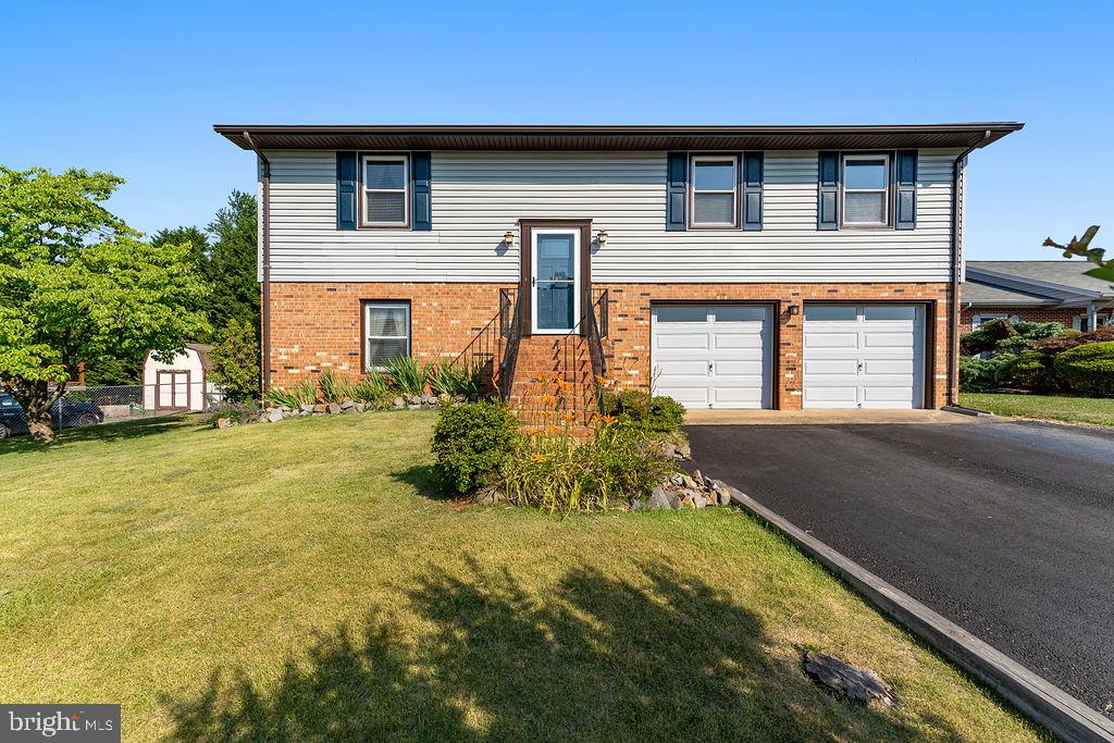 11412 WENTWORTH COURT