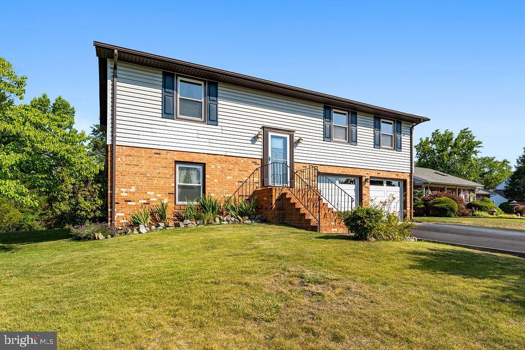11412 WENTWORTH COURT