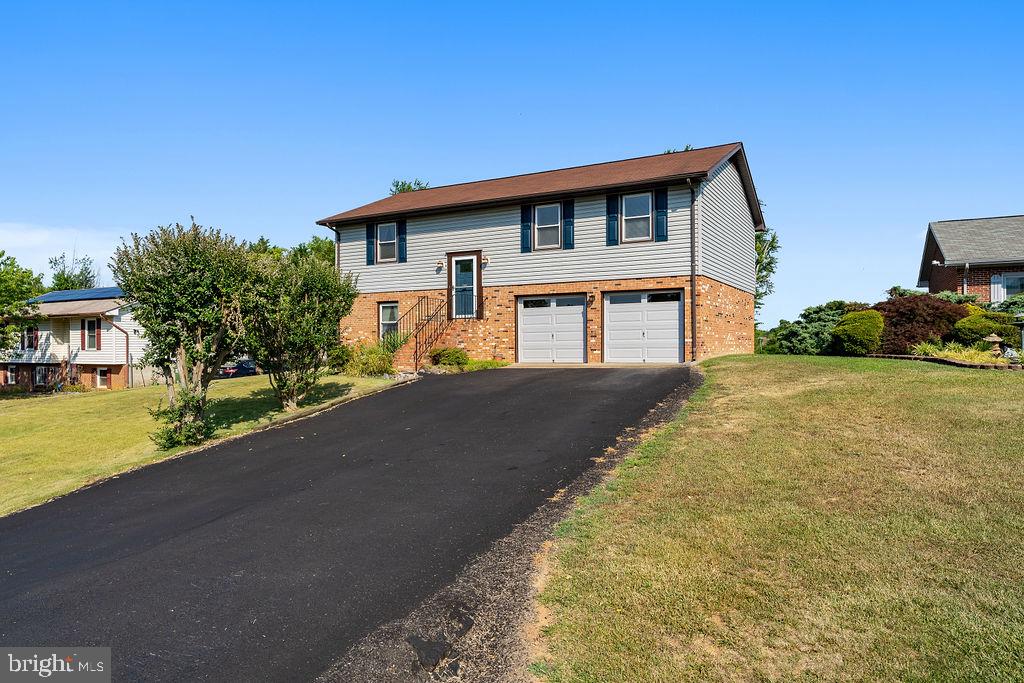 11412 WENTWORTH COURT