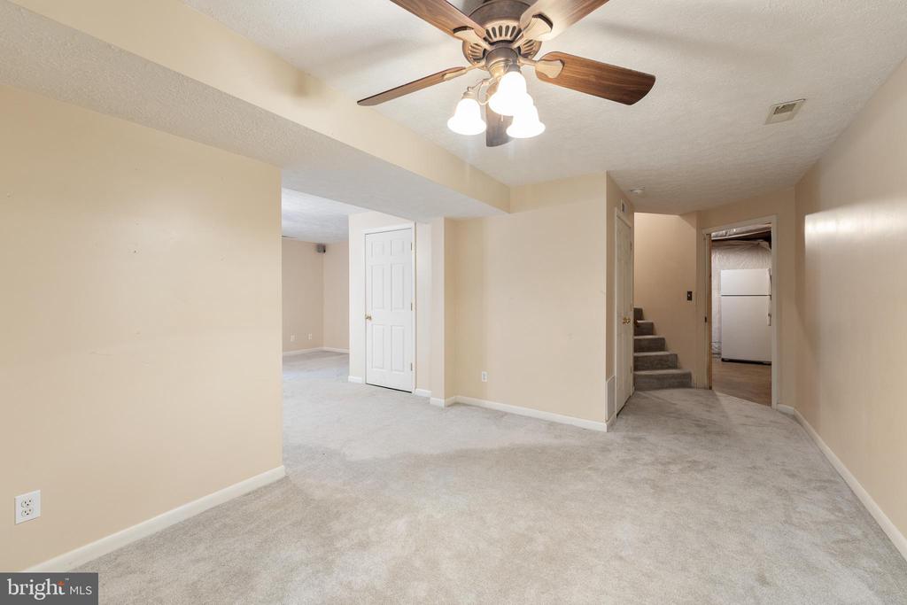 6158 COVENTRY COURT