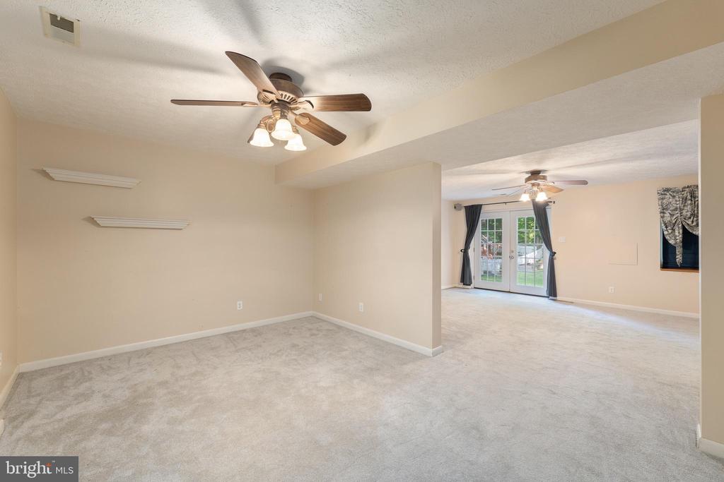 6158 COVENTRY COURT