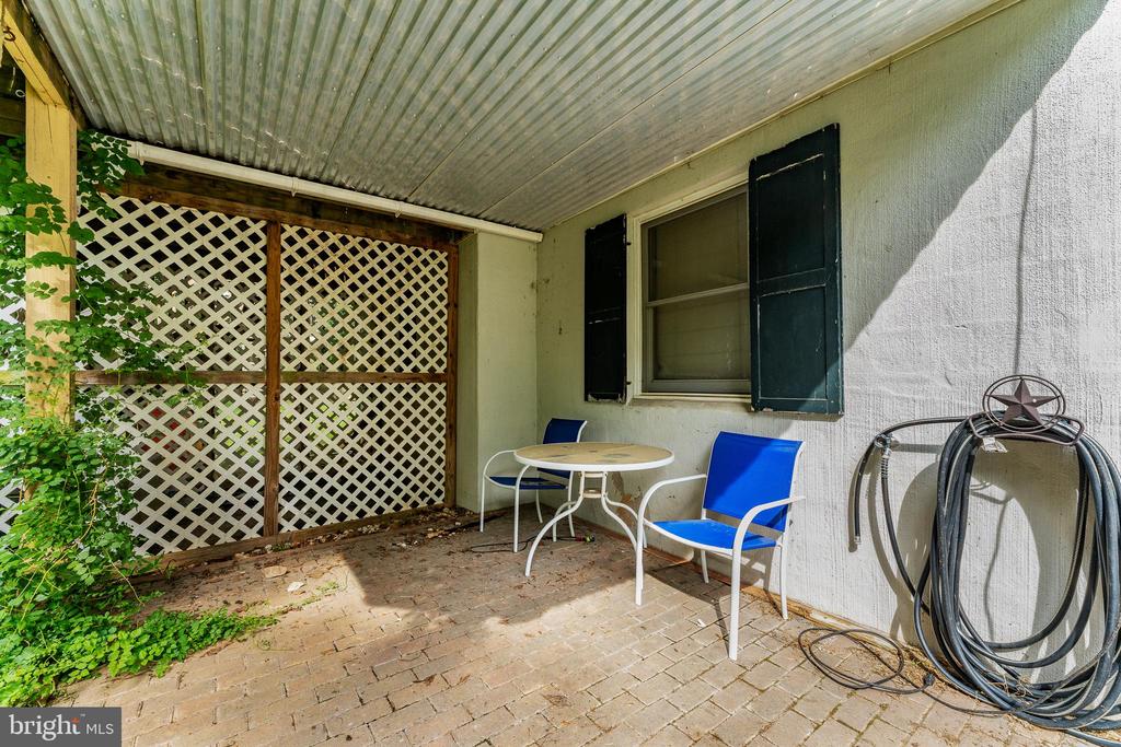 6158 COVENTRY COURT
