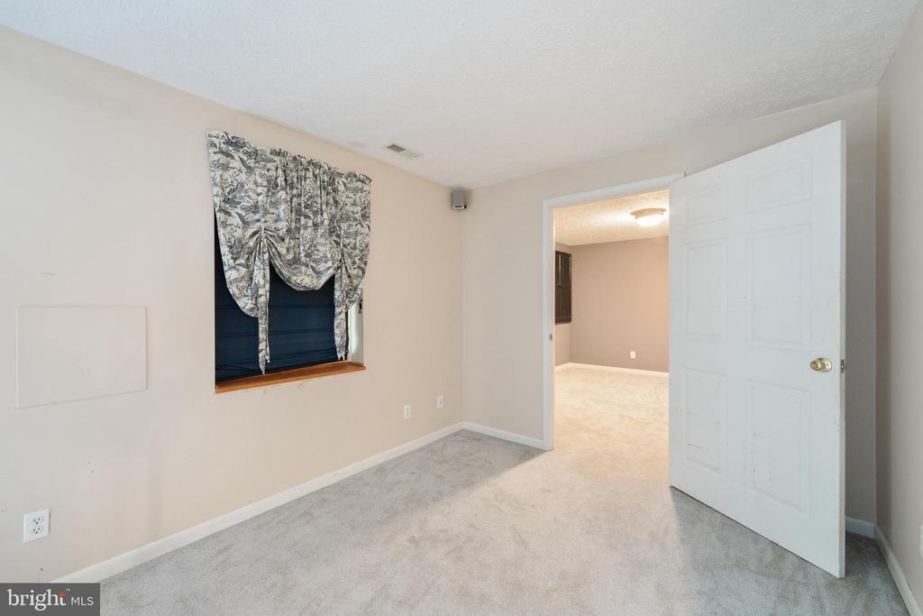 6158 COVENTRY COURT