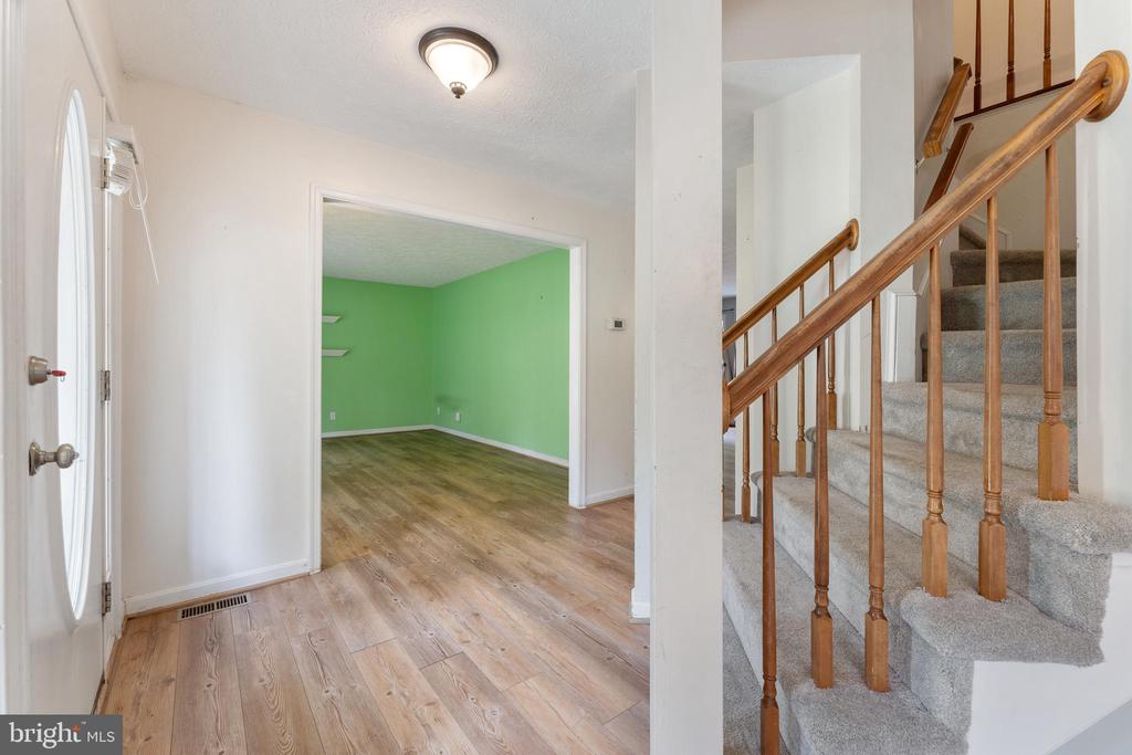 6158 COVENTRY COURT