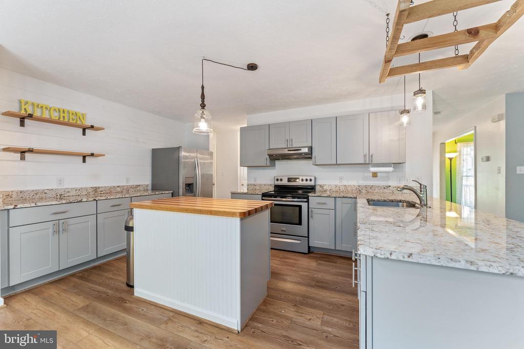 6158 COVENTRY COURT