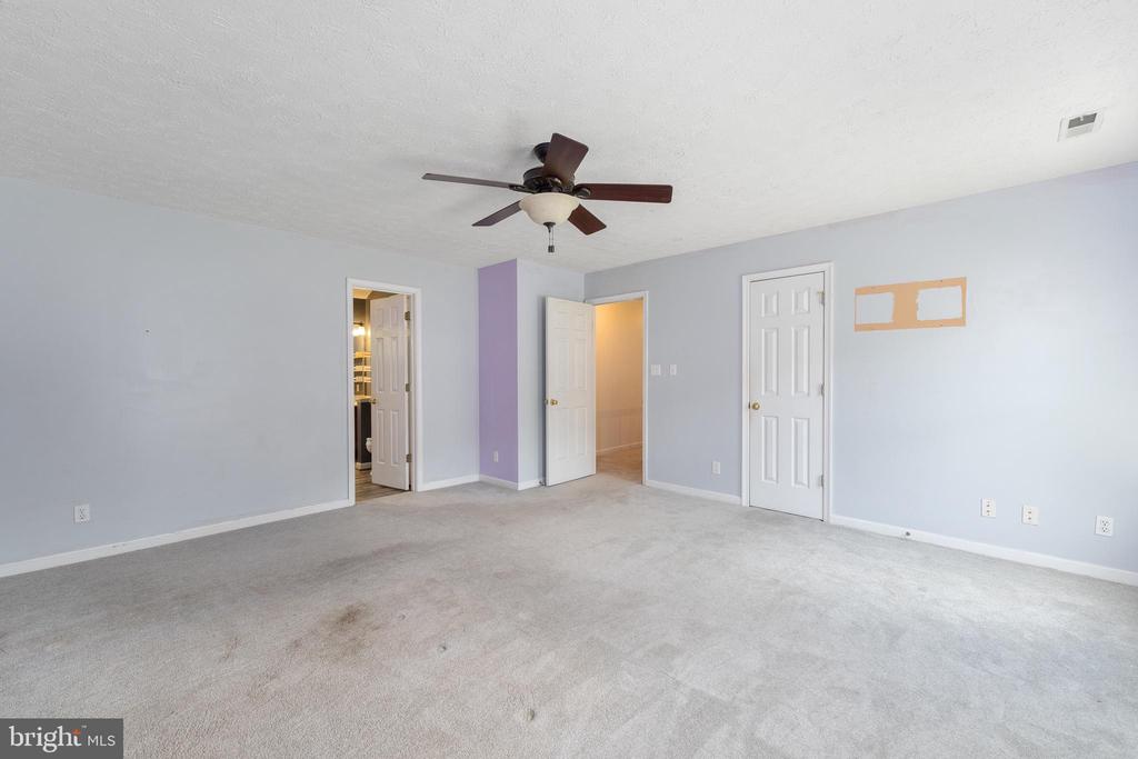6158 COVENTRY COURT
