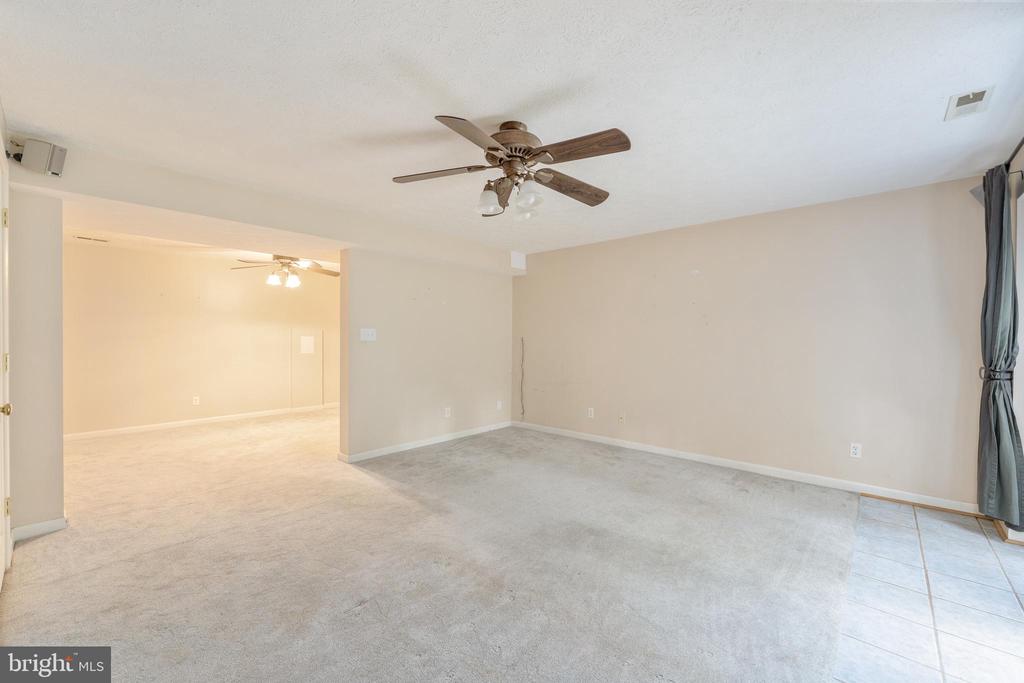 6158 COVENTRY COURT