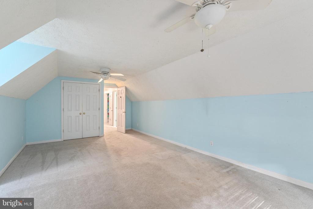 6158 COVENTRY COURT