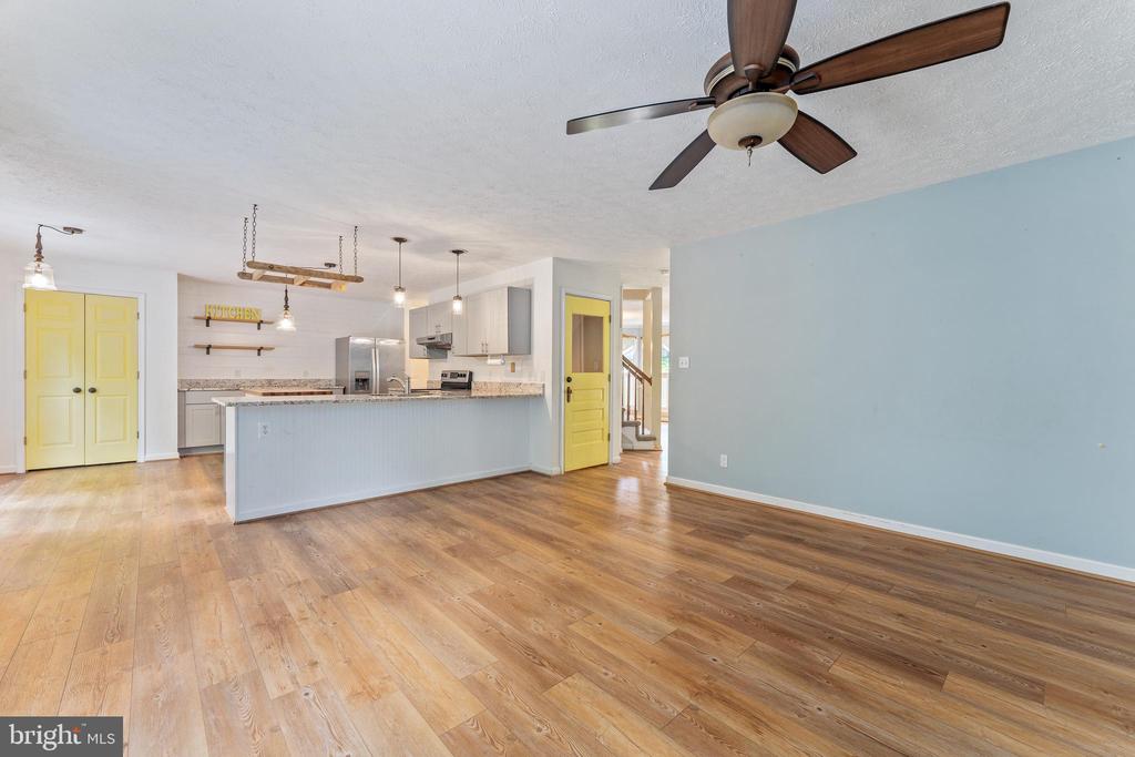6158 COVENTRY COURT
