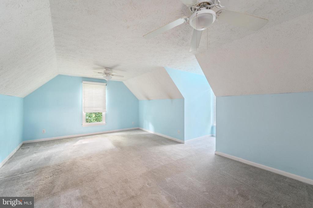 6158 COVENTRY COURT