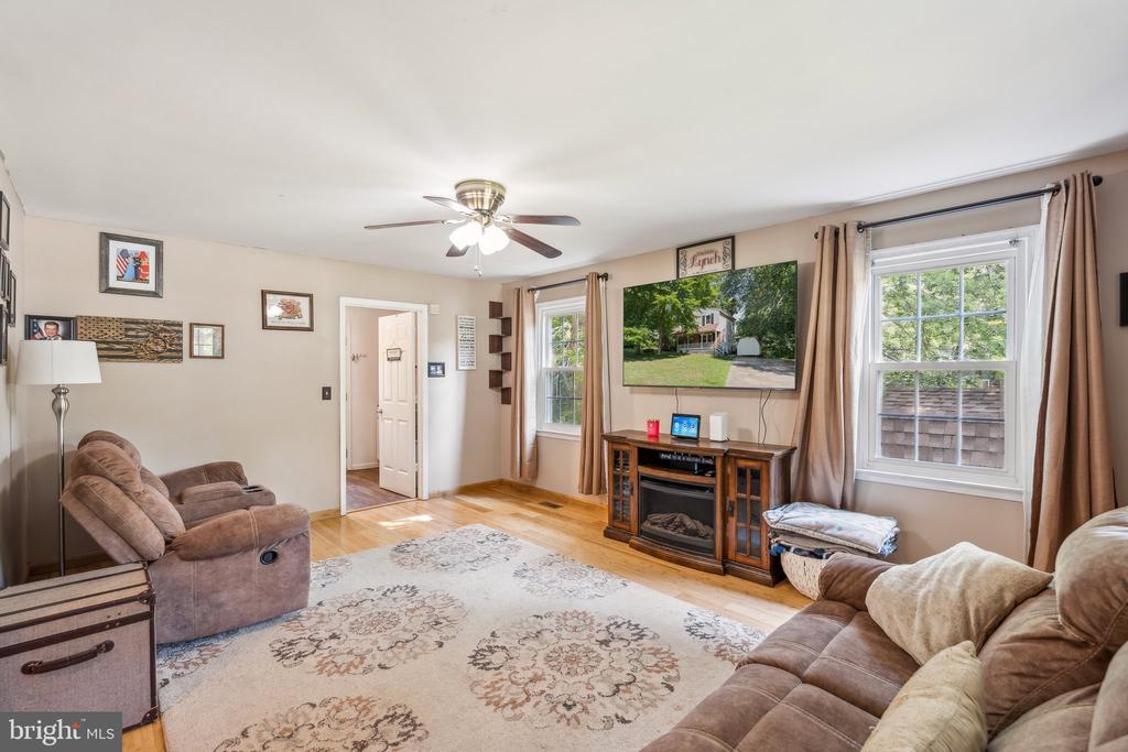 225 SAGUN DRIVE