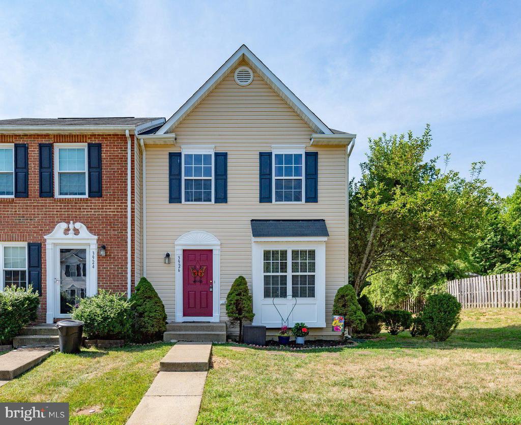 3926 SAINT MICHAELS SQUARE