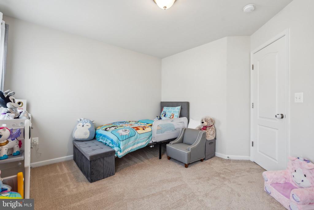 9629 HILLCREST DRIVE