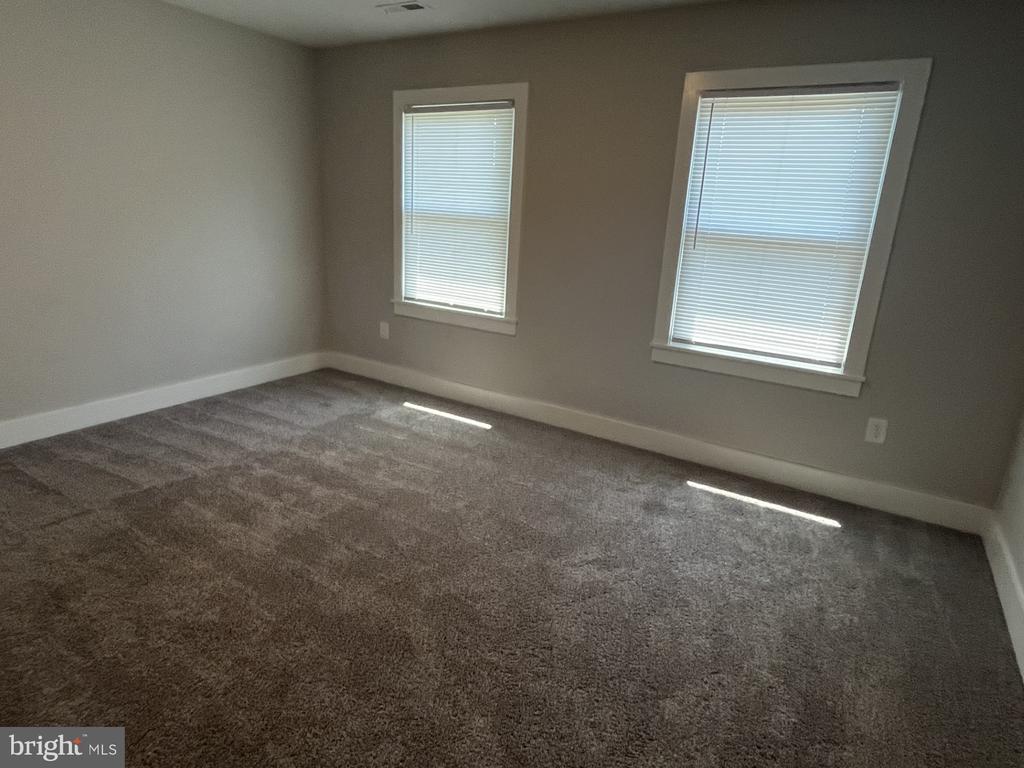 5103 SIGNAL CORPS DRIVE