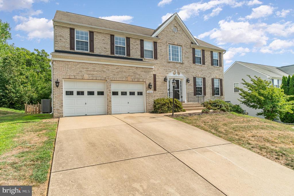 10112 LEES CROSSING LANE