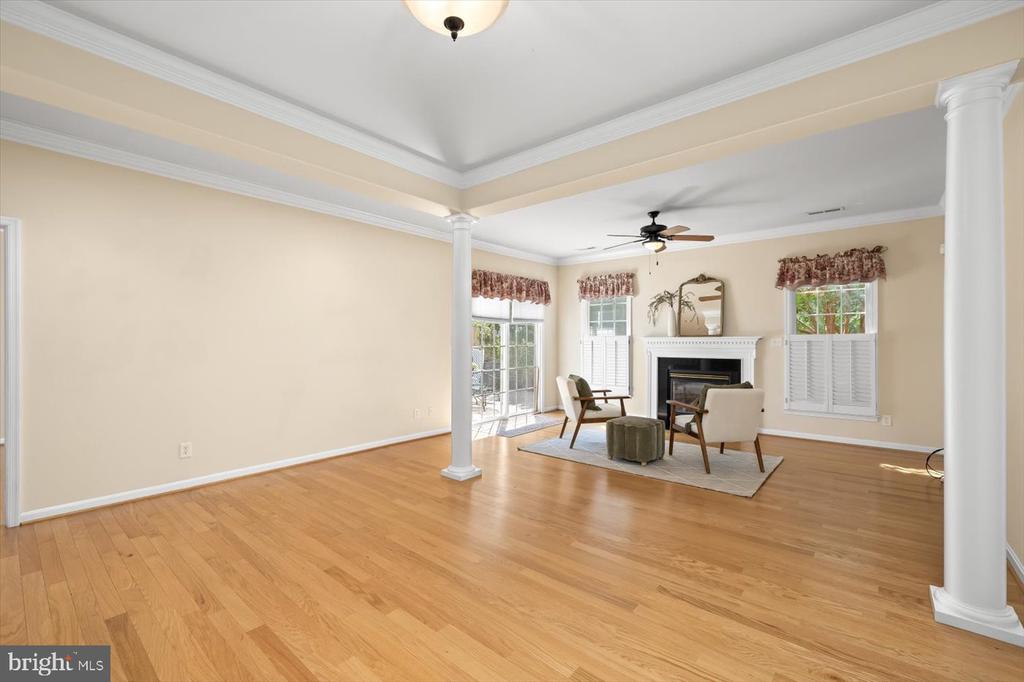 9536 AIRDRIE LANE