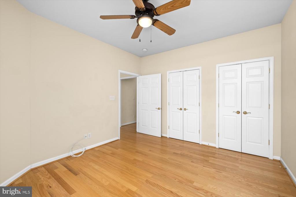 9536 AIRDRIE LANE