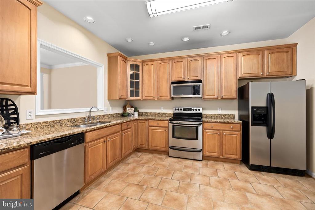 9536 AIRDRIE LANE
