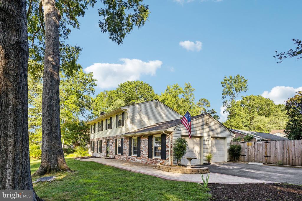 34 SHENANDOAH DRIVE