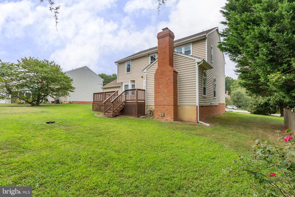 6816 RED ROSE VILLAGE DRIVE