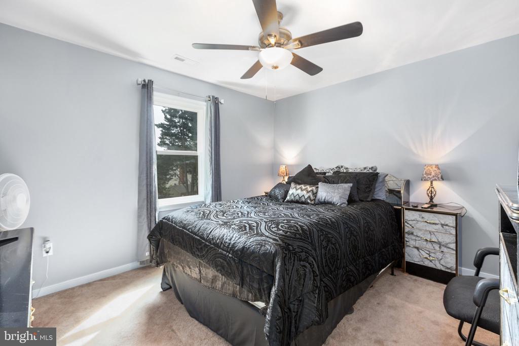 6816 RED ROSE VILLAGE DRIVE