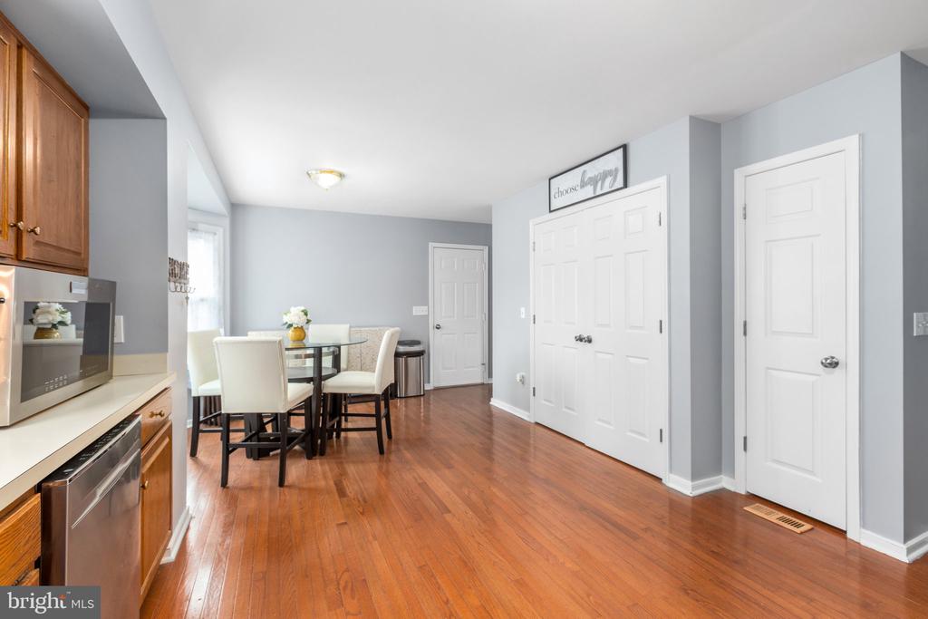 6816 RED ROSE VILLAGE DRIVE