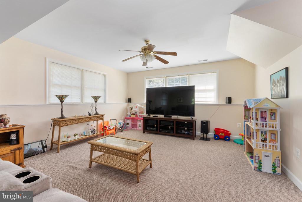 6814 TUPELO DRIVE