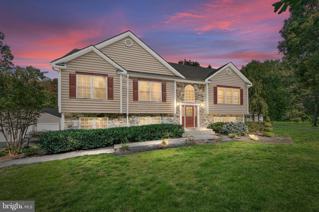 6814 TUPELO DRIVE
