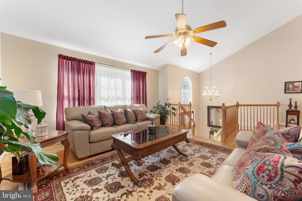 6814 TUPELO DRIVE