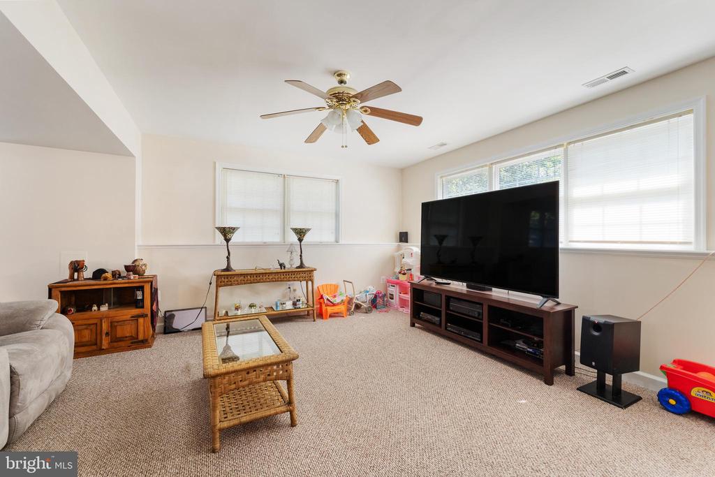 6814 TUPELO DRIVE