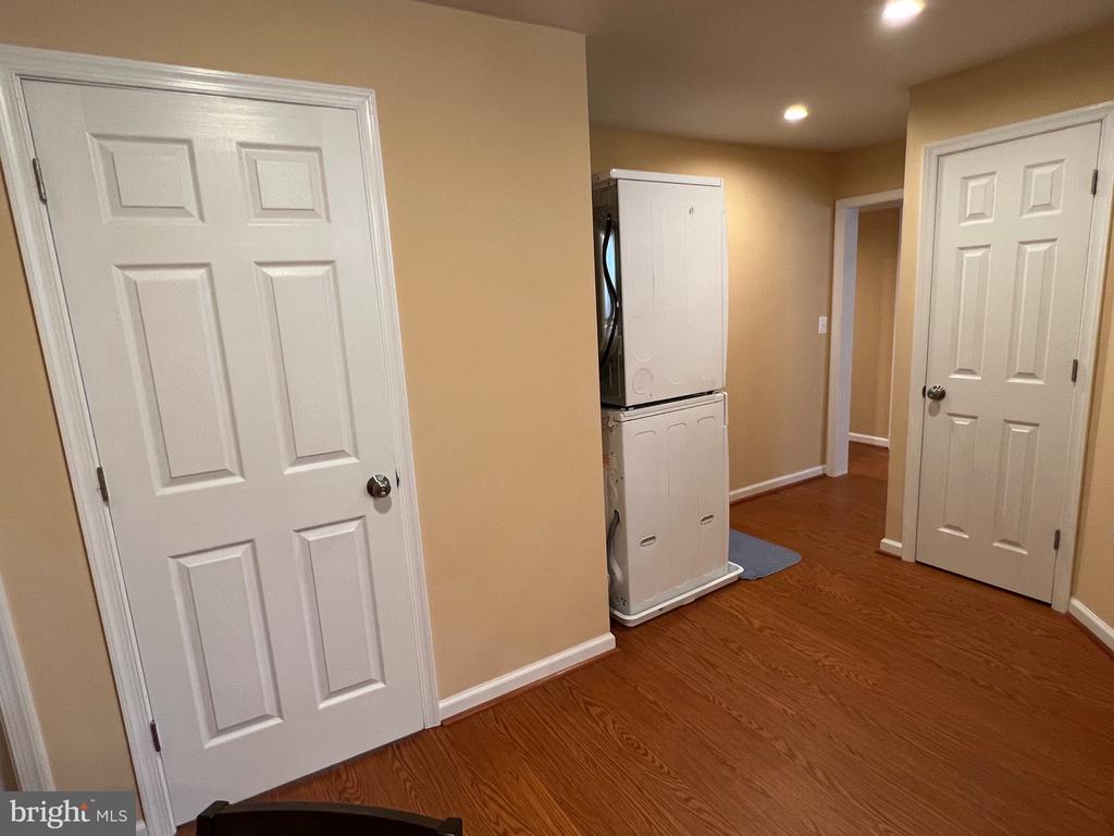 5802 TELLURIDE LANE BASEMENT APARTMENT