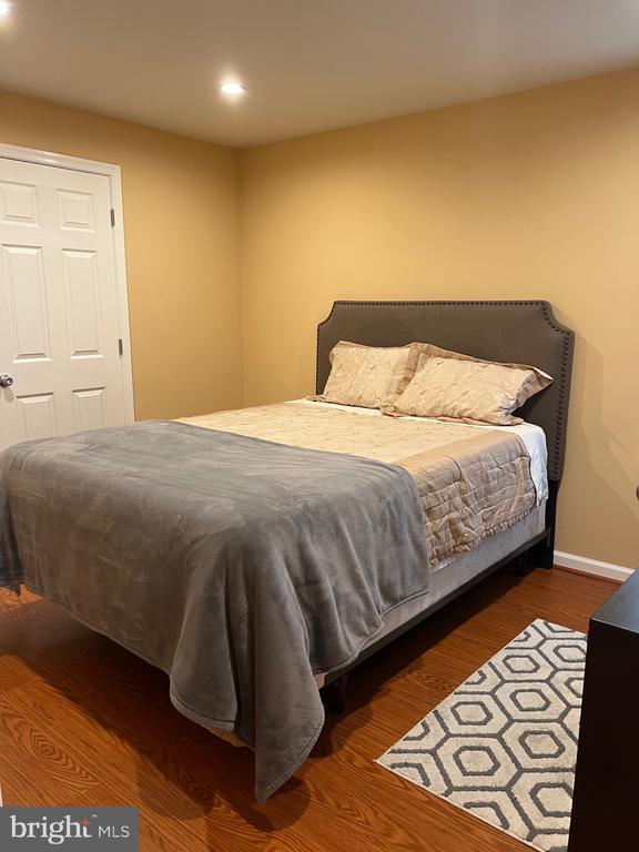 5802 TELLURIDE LANE BASEMENT APARTMENT