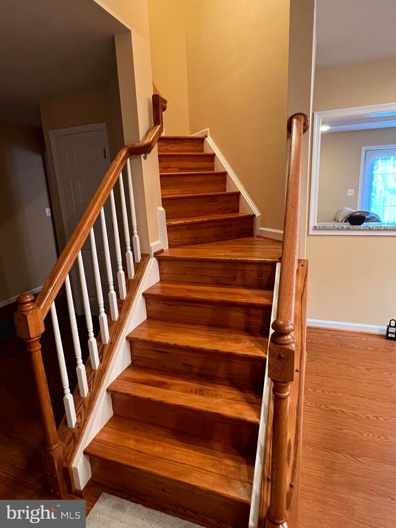 5802 TELLURIDE LANE BASEMENT APARTMENT