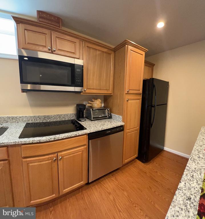 5802 TELLURIDE LANE BASEMENT APARTMENT