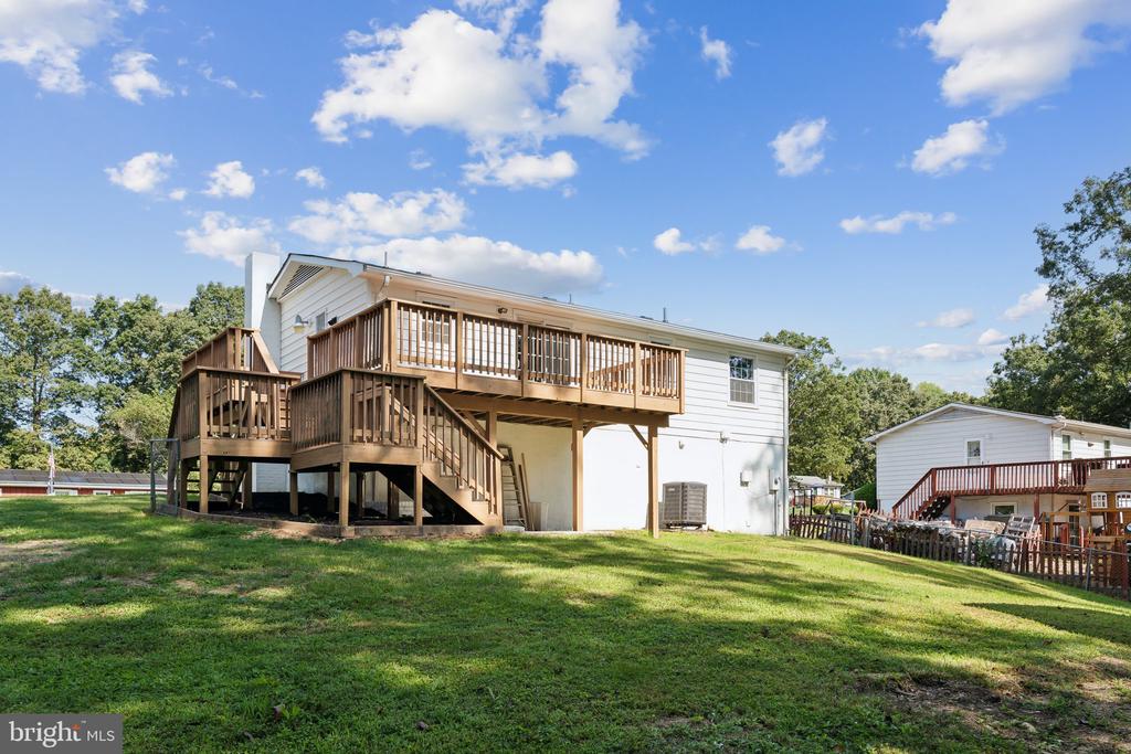 10902 DEER DRIVE