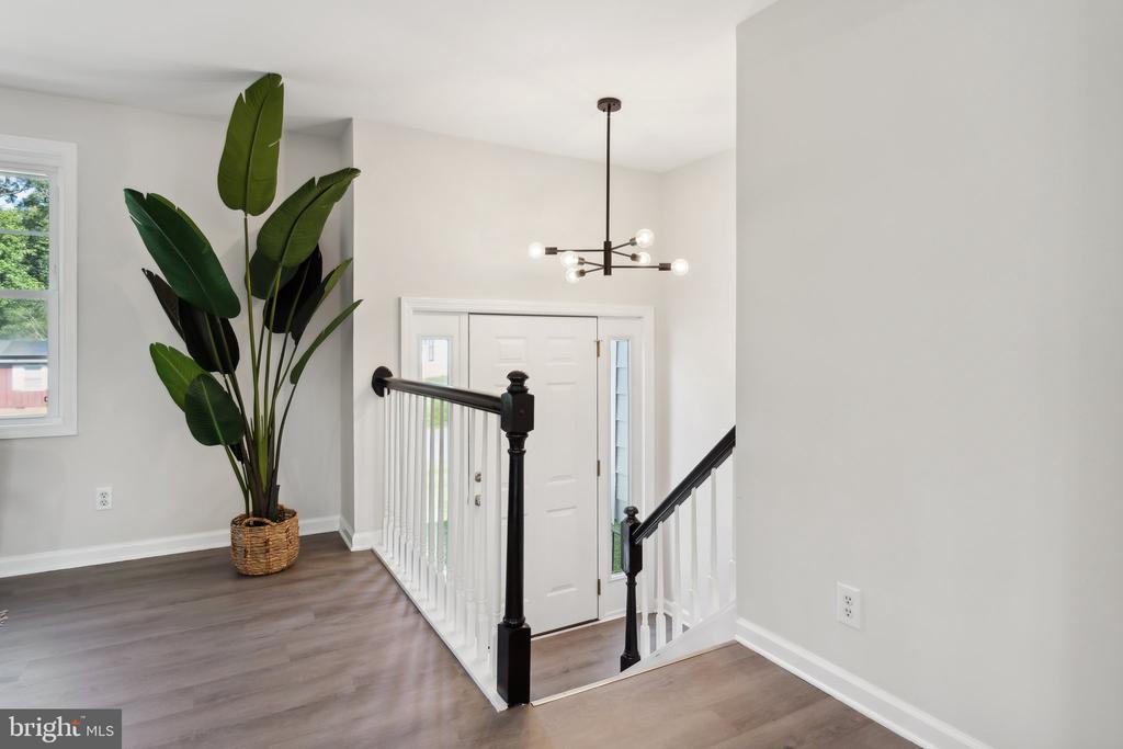 10902 DEER DRIVE