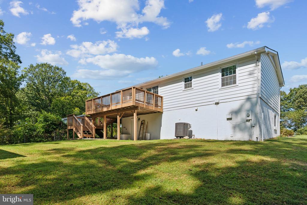 10902 DEER DRIVE