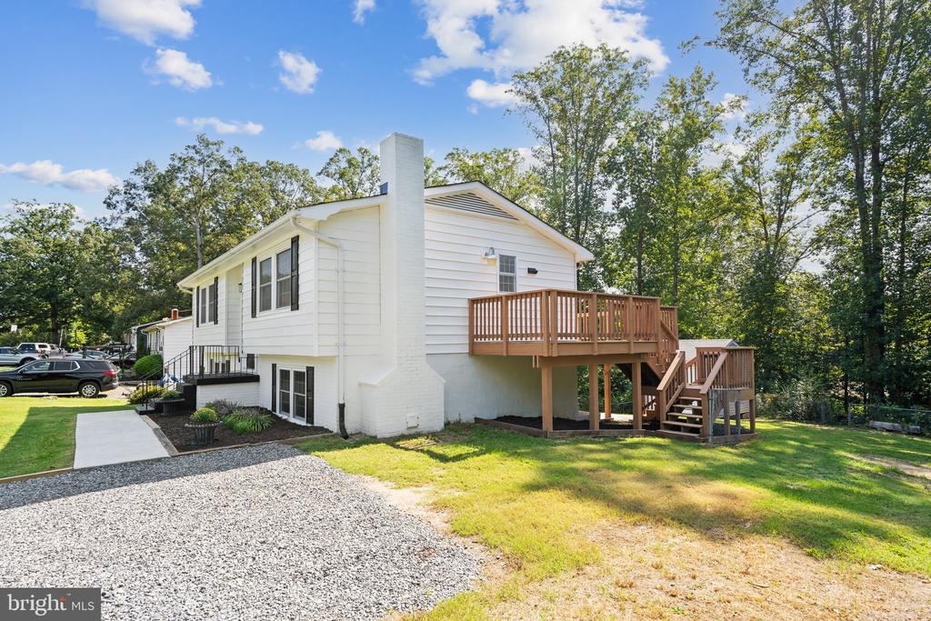 10902 DEER DRIVE