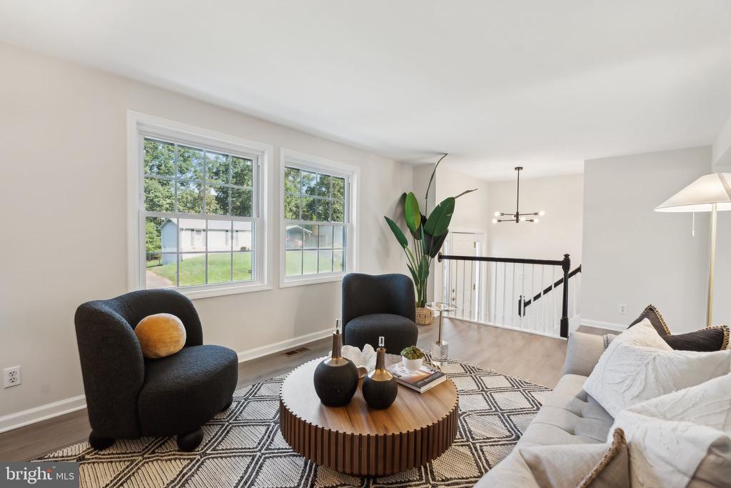 10902 DEER DRIVE