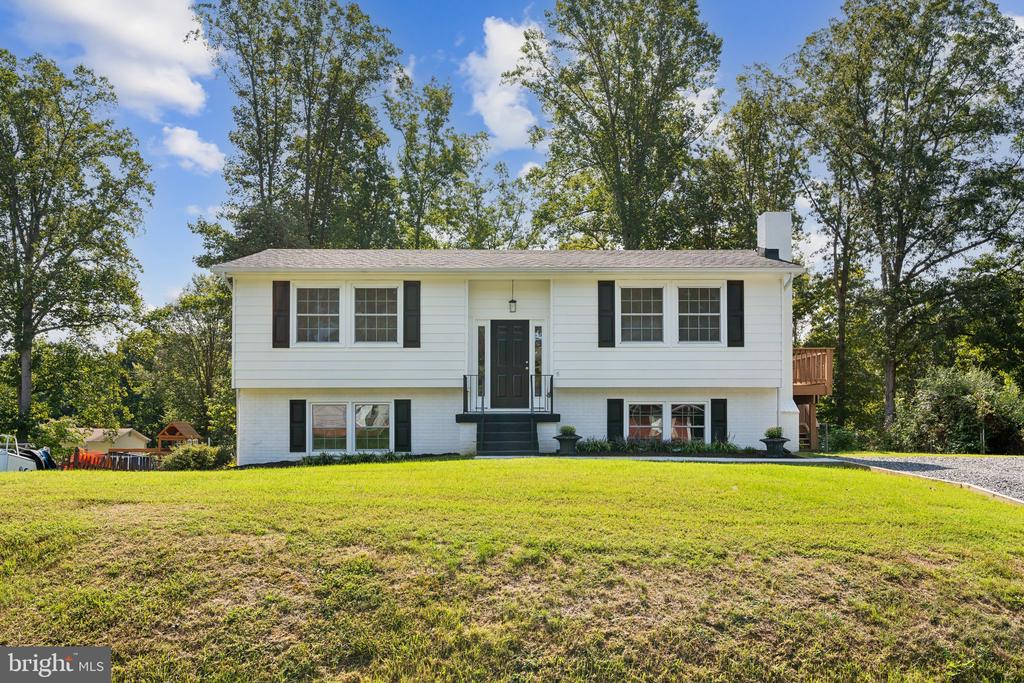 10902 DEER DRIVE