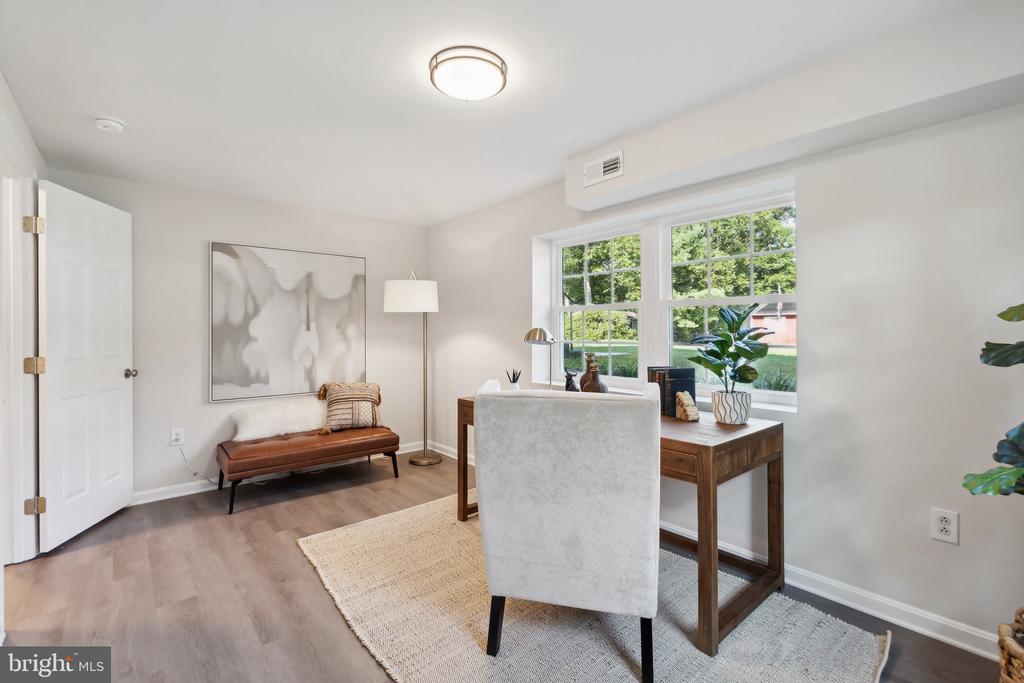 10902 DEER DRIVE