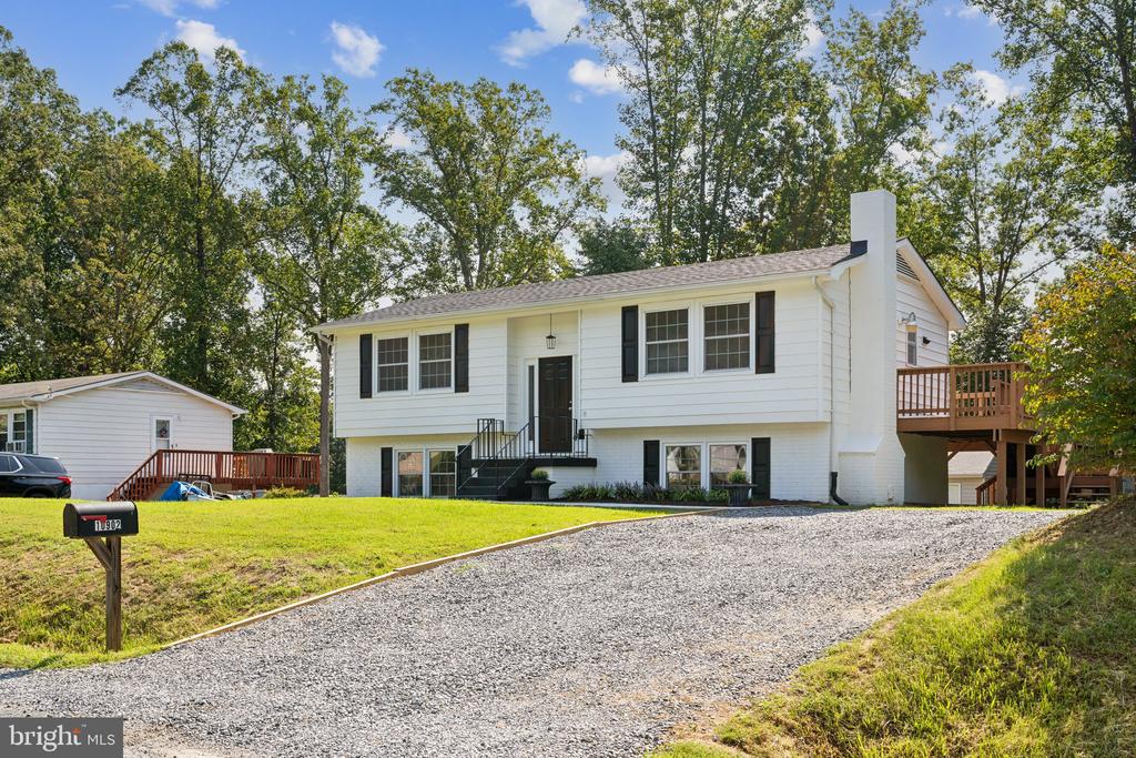 10902 DEER DRIVE